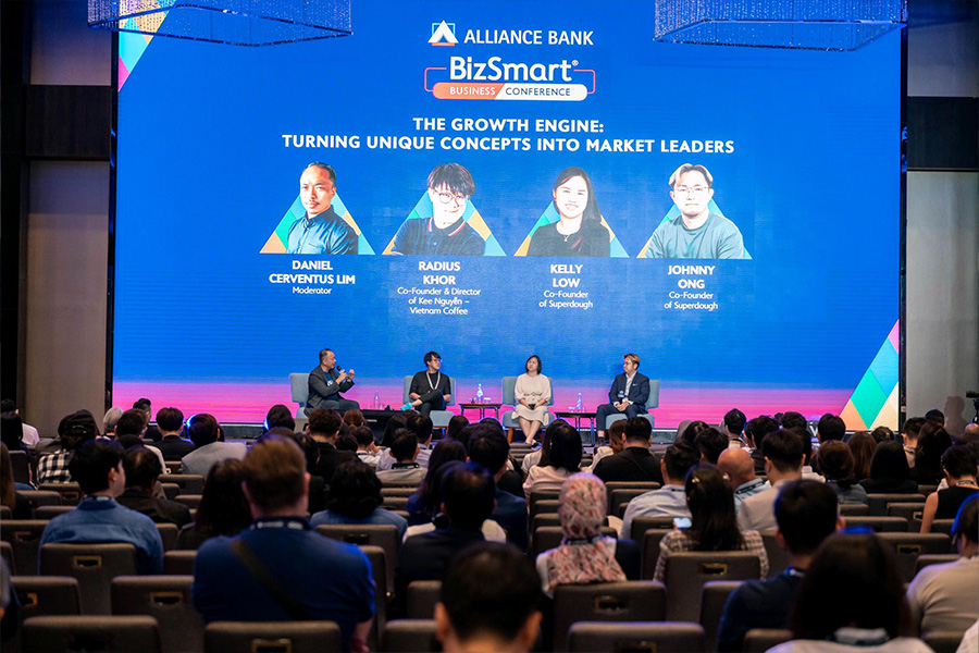 Moderator Daniel Cerventus Lim with panelists Kelly Low, Johnny Ong, and Radius Khor discussing SME growth, licensing, and brand expansion at BizSmart® Business Conference 2025.