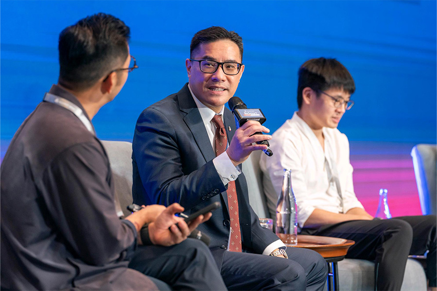 Raymond Chui, Group Chief Business & Transaction Banking Officer of Alliance Bank, delivers his remarks at the Alliance Bank BizSmart® Business Conference 2025